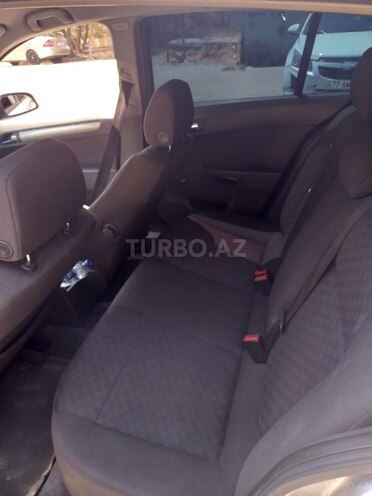 Opel Astra 2004, 241,000 km - 1.4 л - Bakı