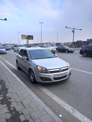 Opel Astra 2004, 241,000 km - 1.4 л - Bakı