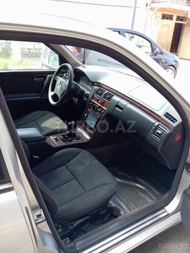 Mercedes E 200 d 1999, 280,104 km - 2.0 l - Gəncə