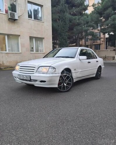 Mercedes C 200 1999, 386,000 km - 2.0 l - Qəbələ