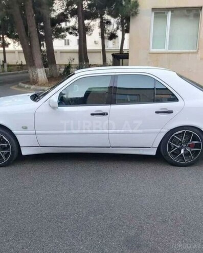 Mercedes C 200 1999, 386,000 km - 2.0 l - Qəbələ