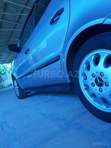 Mercedes A 160 2001, 220,000 km - 1.6 l - Salyan