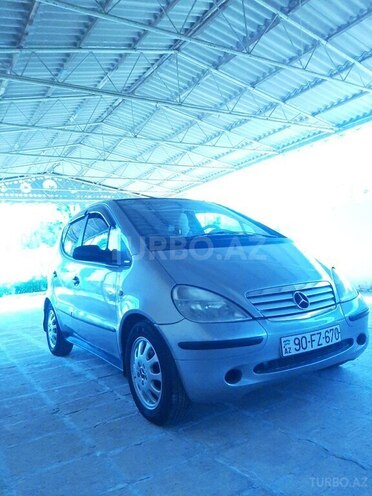 Mercedes A 160 2001, 220,000 km - 1.6 l - Salyan