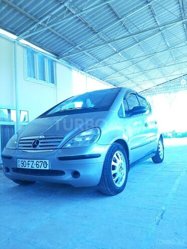 Mercedes A 160 2001, 220,000 km - 1.6 l - Salyan