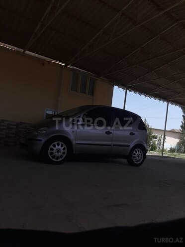 Mercedes A 160 2001, 220,000 km - 1.6 l - Salyan