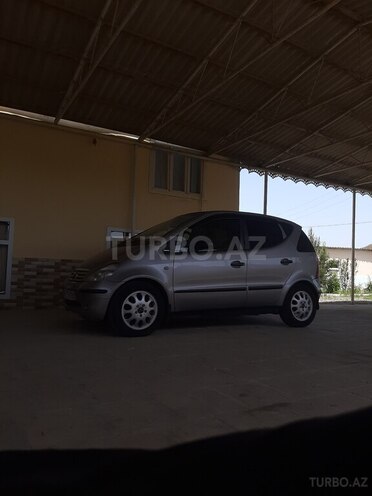 Mercedes A 160 2001, 220,000 km - 1.6 l - Salyan