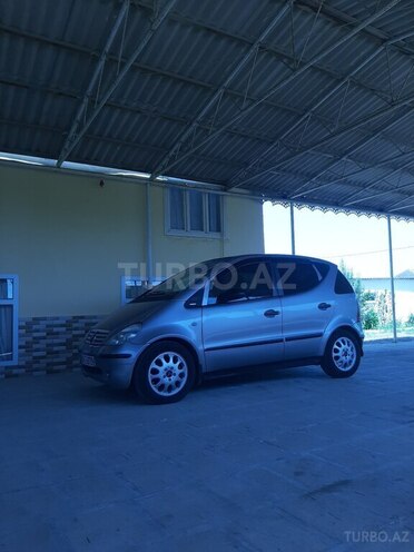 Mercedes A 160 2001, 220,000 km - 1.6 l - Salyan