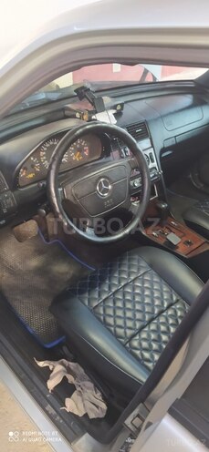 Mercedes C 180 2000, 317,000 km - 1.8 l - Füzuli