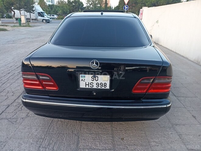 Mercedes E 320 2001, 289,344 km - 3.2 l - Bakı