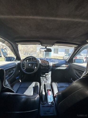 BMW 316 1995, 273,000 km - 1.6 l - Sumqayıt