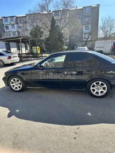 BMW 316 1995, 273,000 km - 1.6 l - Sumqayıt