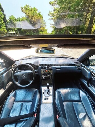 Mercedes E 240 1998, 380,000 km - 2.4 l - Bakı