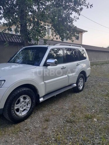 Mitsubishi Pajero 2007, 259,184 km - 3.0 l - Qusar