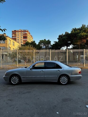 Mercedes E 320 2000, 330,000 km - 3.2 l - Bakı