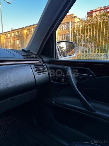 Mercedes E 320 2000, 330,000 km - 3.2 l - Bakı