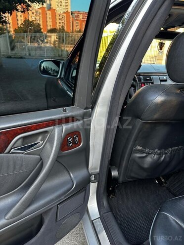 Mercedes E 320 2000, 330,000 km - 3.2 l - Bakı