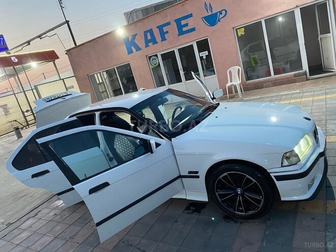 BMW 318 1996, 221,000 km - 1.8 l - Xaçmaz