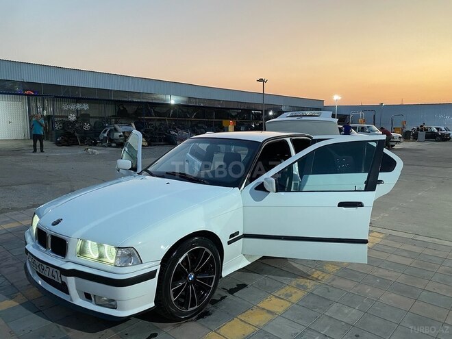 BMW 318 1996, 221,000 km - 1.8 l - Xaçmaz