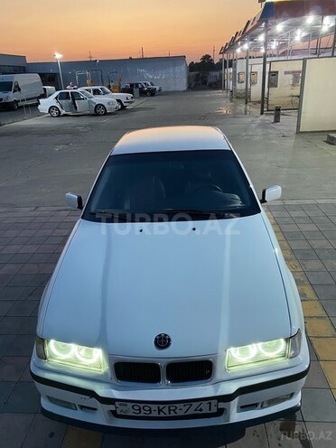 BMW 318 1996, 221,000 km - 1.8 l - Xaçmaz