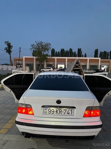 BMW 318 1996, 221,000 km - 1.8 l - Xaçmaz