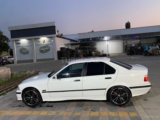 BMW 318 1996, 221,000 km - 1.8 l - Xaçmaz