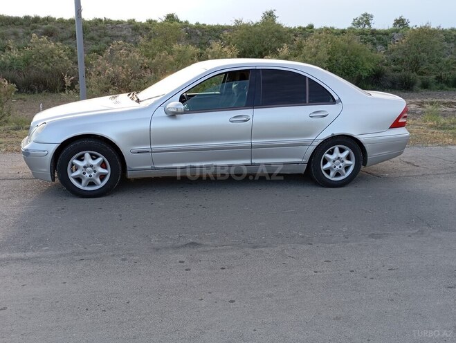 Mercedes C 200 2000, 266,000 km - 2.0 л - Neftçala