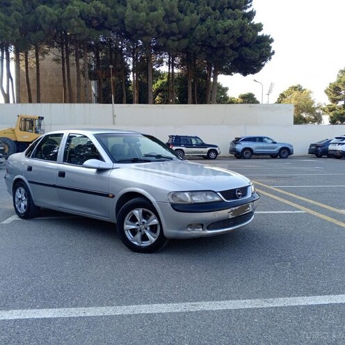 Opel Vectra 1998, 327,598 km - 1.8 л - Sumqayıt