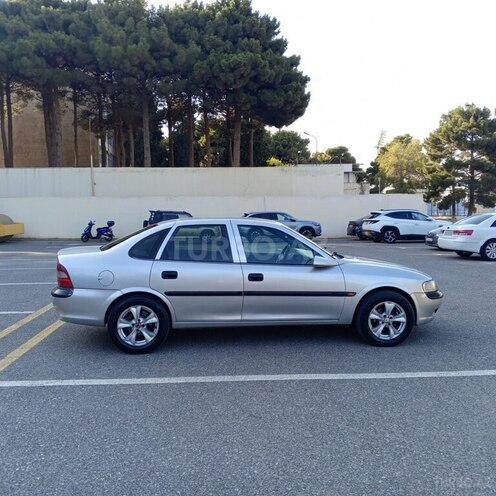 Opel Vectra 1998, 327,598 km - 1.8 л - Sumqayıt