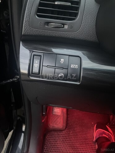 Kia Sorento 2012, 215,456 km - 2.0 l - Füzuli