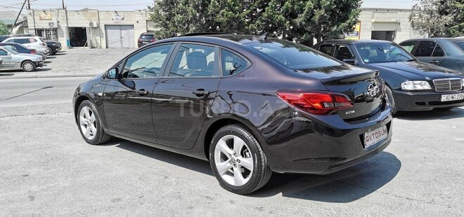 Opel Astra 2015, 110,000 km - 1.6 l - Sumqayıt