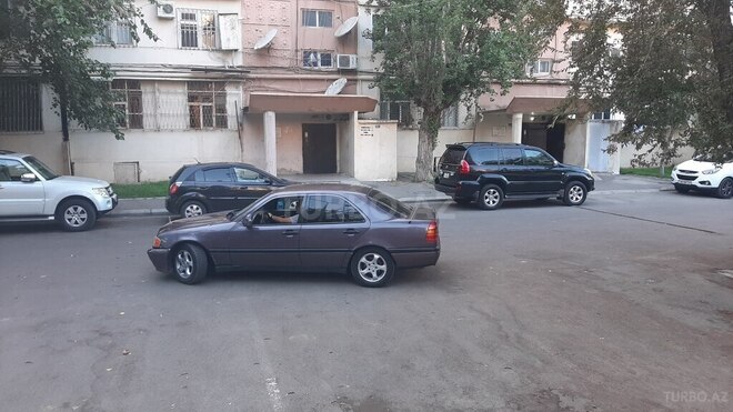 Mercedes C 180 1995, 312,523 km - 1.8 л - Bakı