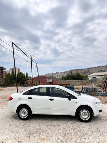 Fiat Linea 2009, 215,000 km - 1.4 л - Bakı