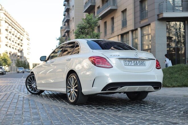 Mercedes C 300 2017, 124,000 km - 2.0 l - Bakı