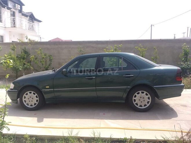 Mercedes C 220 d 2000, 367,000 km - 2.2 l - Qəbələ