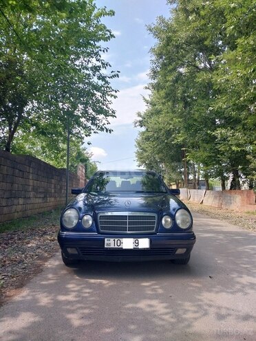 Mercedes E 200 1996, 360,000 km - 2.0 l - Masallı