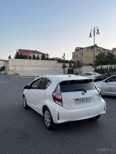 Toyota Aqua 2018, 120,000 km - 1.5 l - Bakı