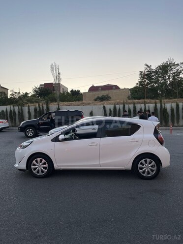 Toyota Aqua 2018, 120,000 km - 1.5 l - Bakı