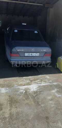 Mercedes E 230 1990, 5,566 km - 2.3 l - Goranboy