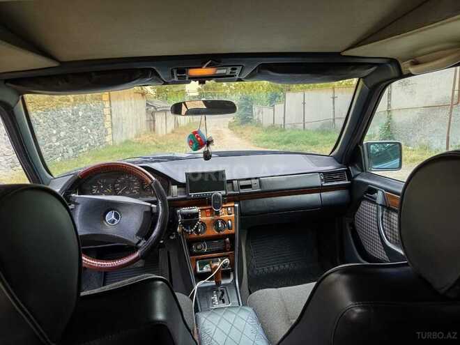 Mercedes E 230 1990, 5,566 km - 2.3 l - Goranboy