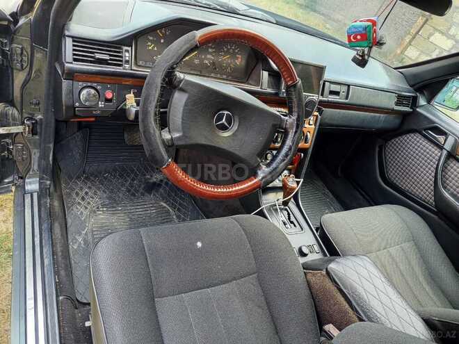 Mercedes E 230 1990, 5,566 km - 2.3 l - Goranboy