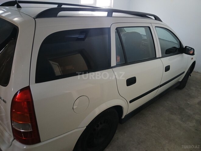 Opel Astra 1999, 290,000 km - 1.6 l - Qax