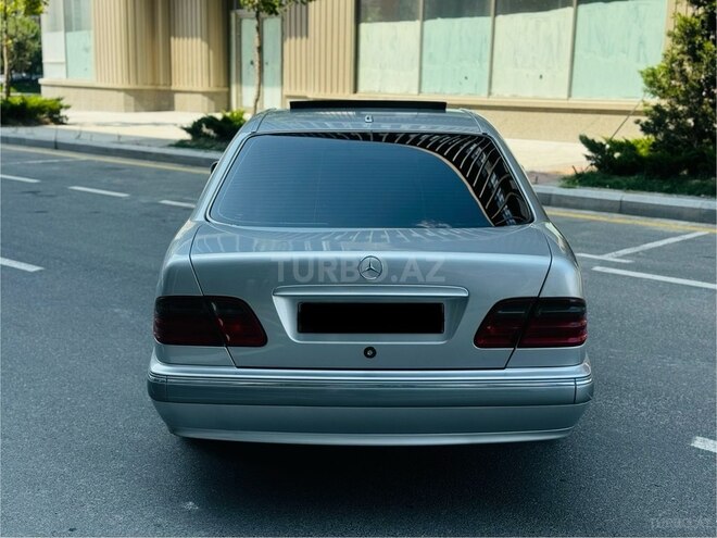 Mercedes E 270 2001, 409,585 km - 2.7 l - Bakı