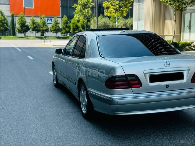 Mercedes E 270 2001, 409,585 km - 2.7 l - Bakı