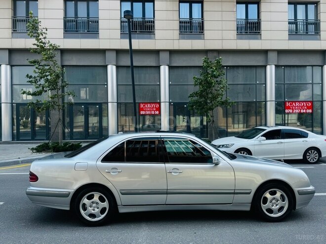 Mercedes E 270 2001, 409,585 km - 2.7 l - Bakı