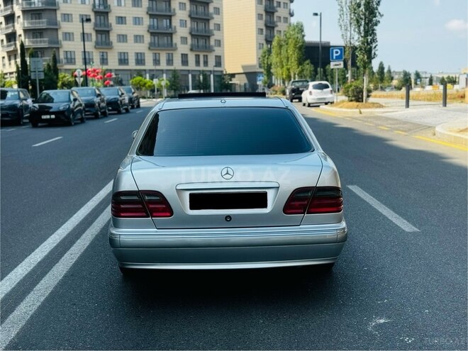 Mercedes E 270 2001, 409,585 km - 2.7 l - Bakı
