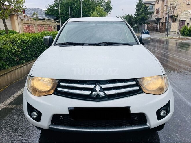 Mitsubishi L200 2012, 146,000 km - 2.5 l - Bakı