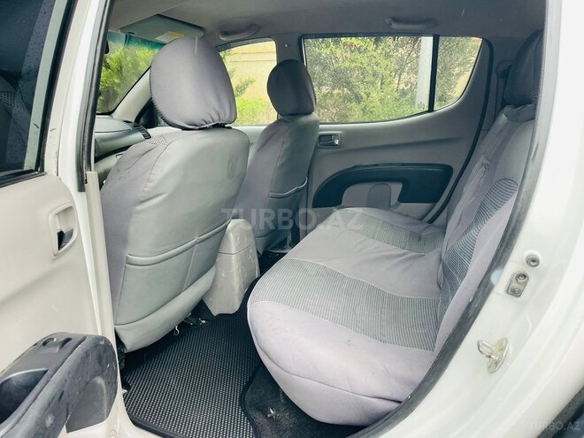 Mitsubishi L200 2012, 146,000 km - 2.5 l - Bakı