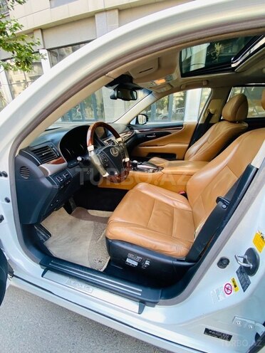 Lexus LS 460 2013, 211,500 km - 4.6 l - Bakı