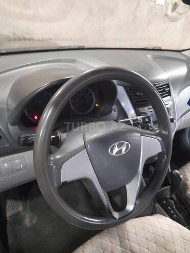 Hyundai Accent 2015, 203,000 km - 1.6 l - Gəncə