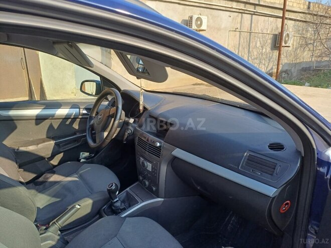 Opel Astra 2006, 300,000 km - 1.3 l - Bakı